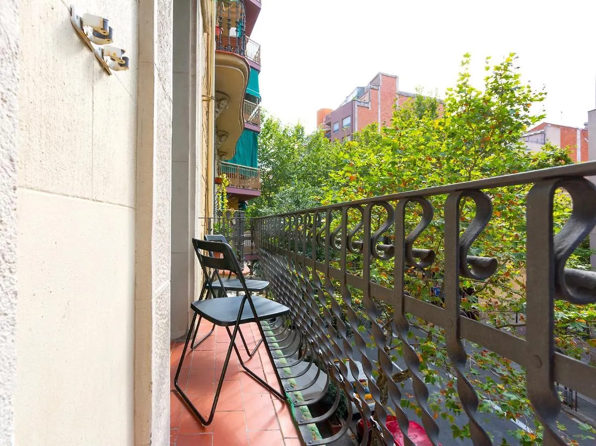 Higuests - Sagrada Familia Apartments Barcelona