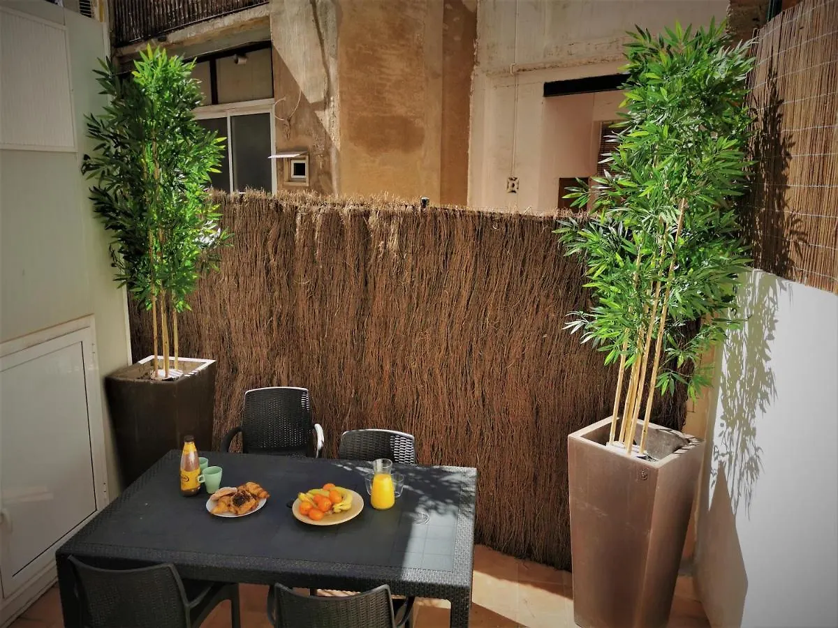 Higuests - Sagrada Familia Apartments Barcelona