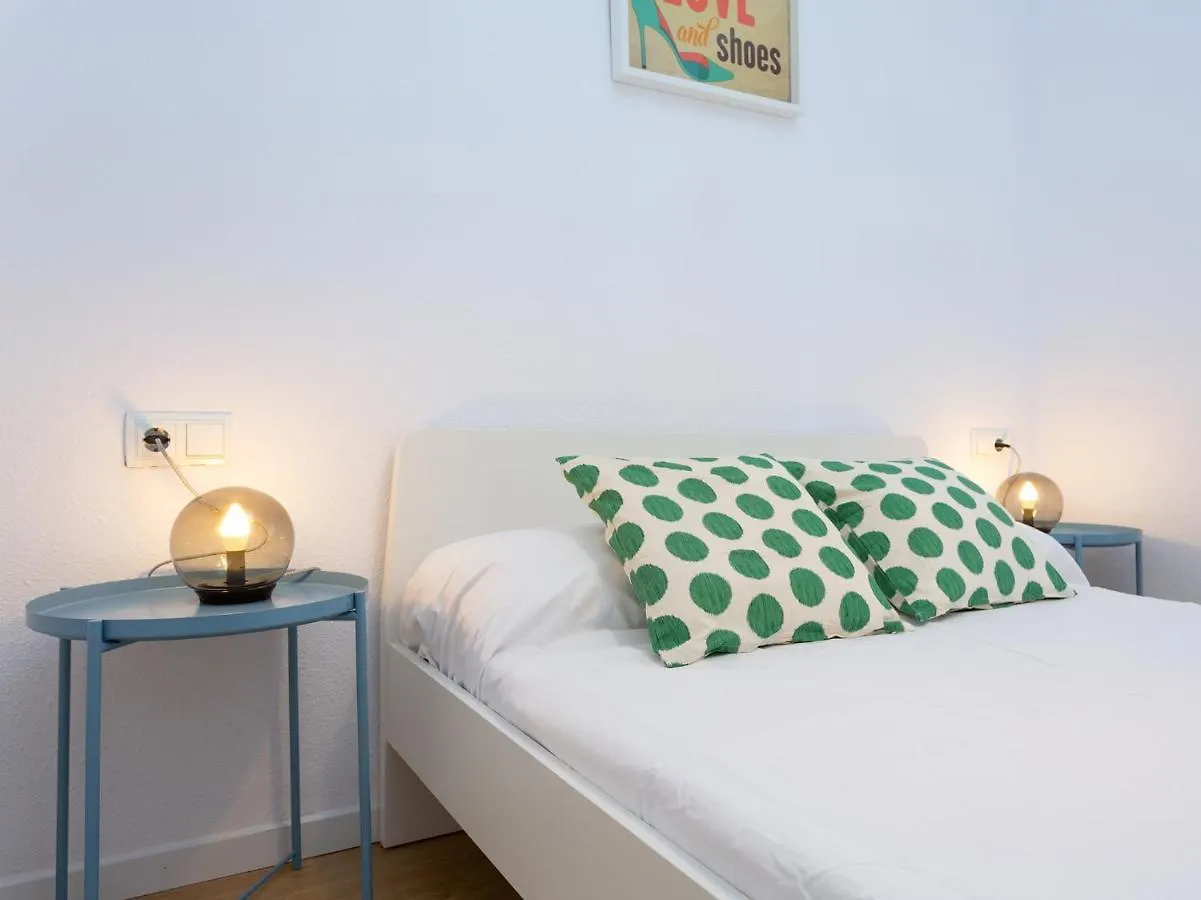 Higuests - Sagrada Familia Apartments Barcelona