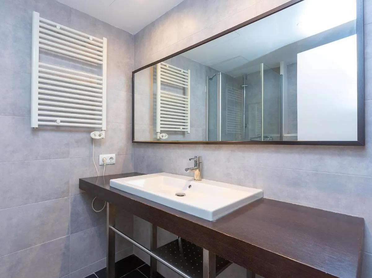 Higuests - Sagrada Familia Apartments Barcelona